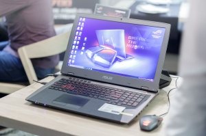 Lansare ASUS ROG GX700